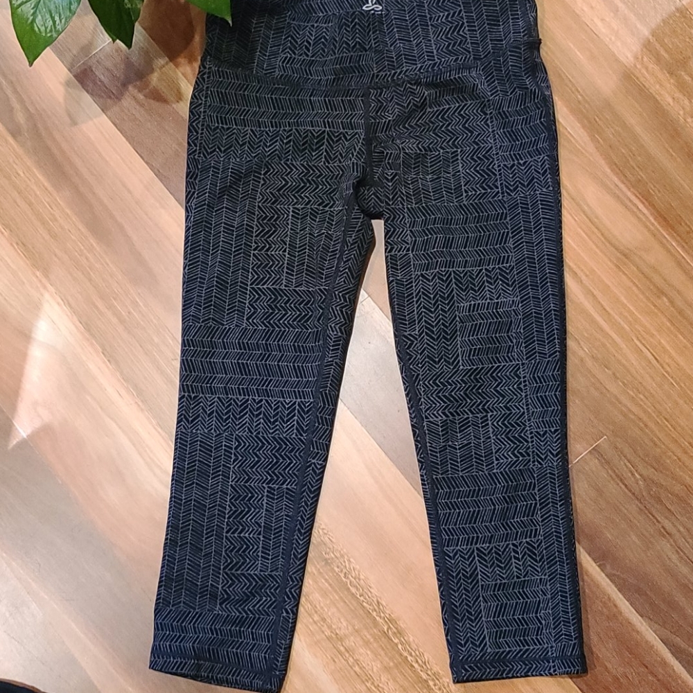 PRANA CAPRIS
